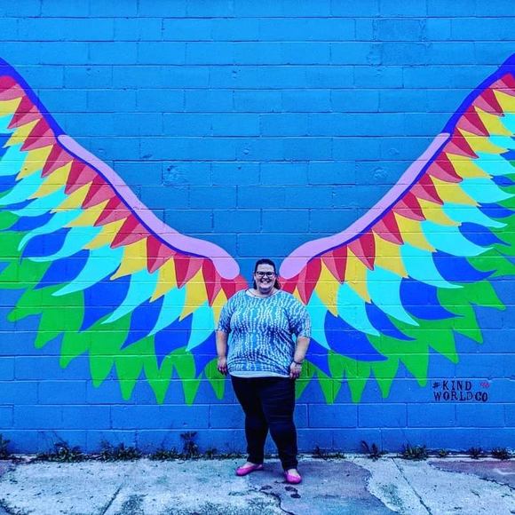 Meet your Posher, Cristina - Picture 1 of 1